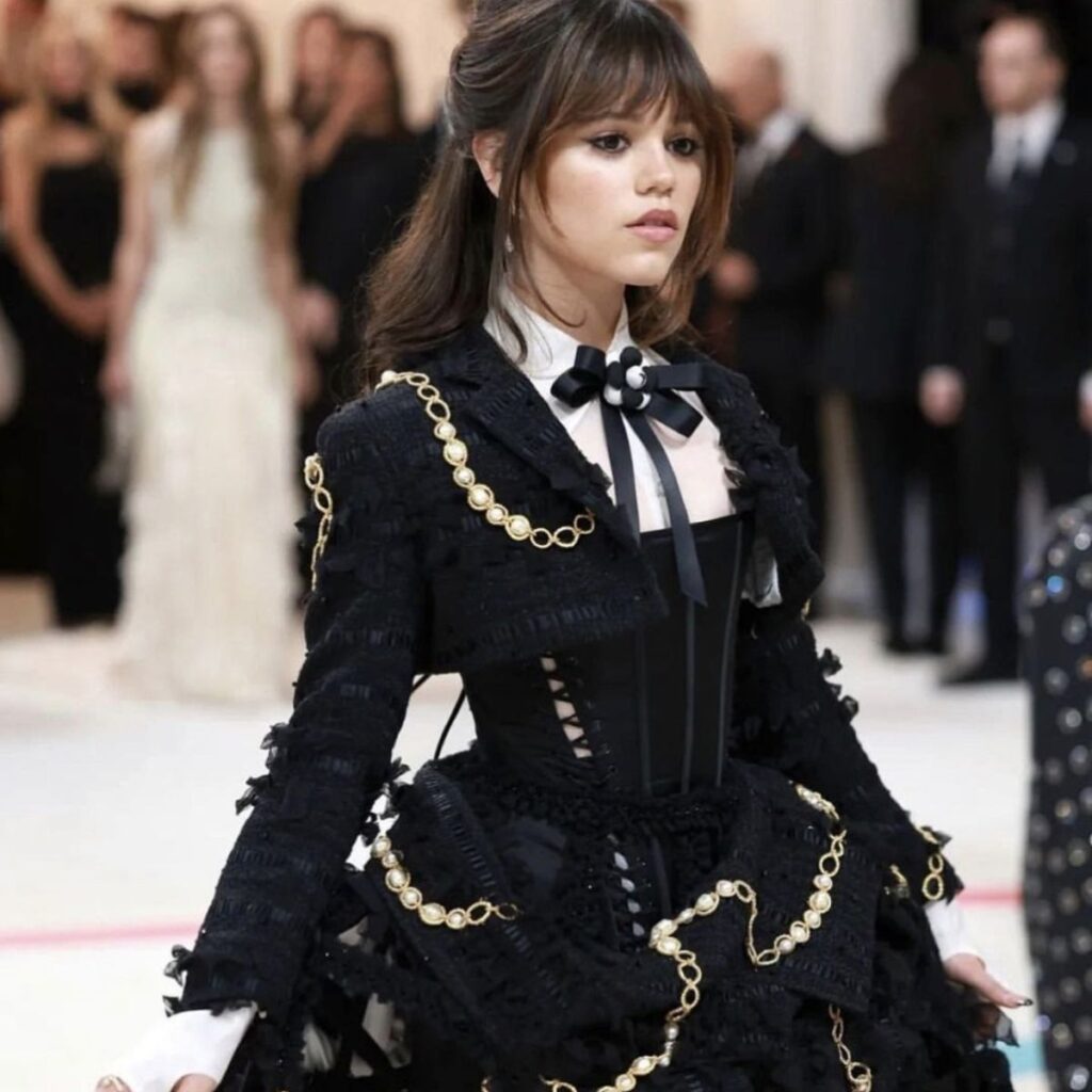 Jenna Ortega red carpet look